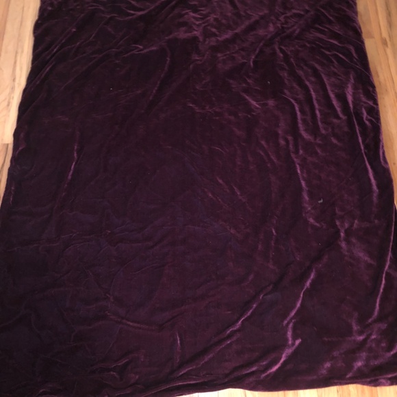 Multi-Purple Velvet Toss Blanket - Picture 6 of 10